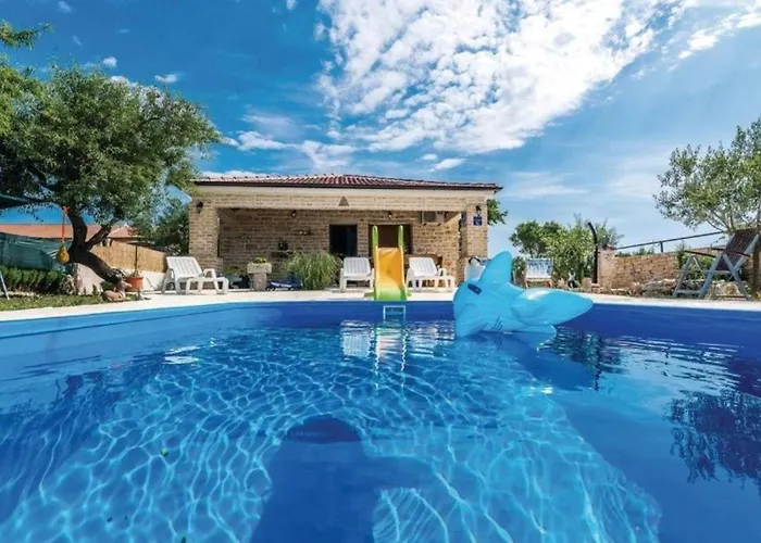 House Luka Vikendica *